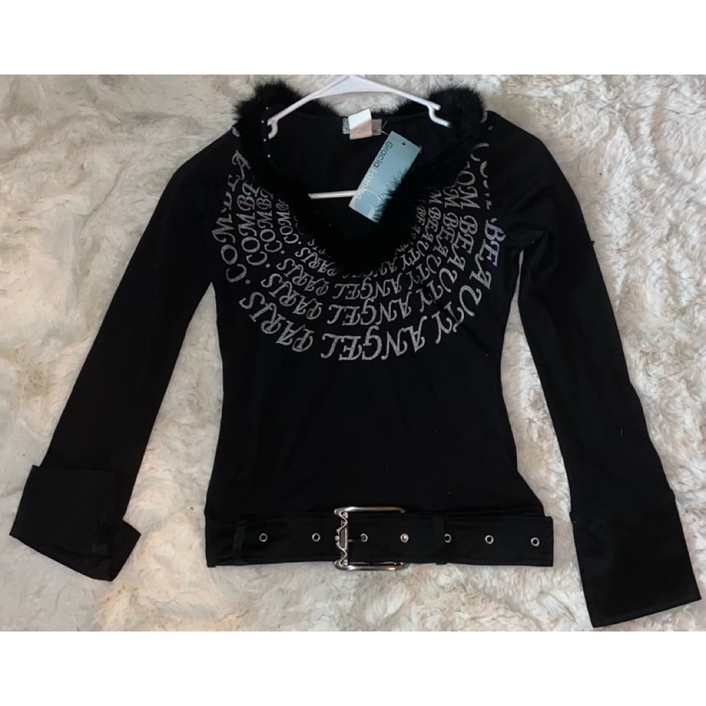 Woman’s Gracia Fashion Top Size Small New with tags